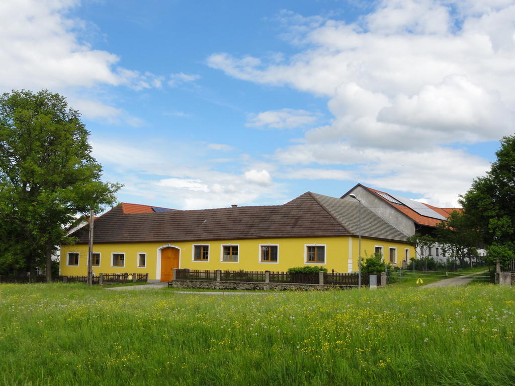Biohof Weissensteiner Lägenhet Ullrichs Exteriör bild